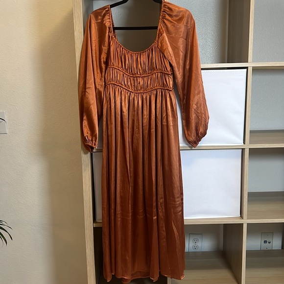 NWT Lush Lulus Midi Long Sleeve Dress Size Small - Picture 4 of 5